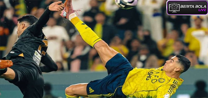 Cristiano Ronaldo Selamat dari Sanksi FIFA, Pandit Inggris